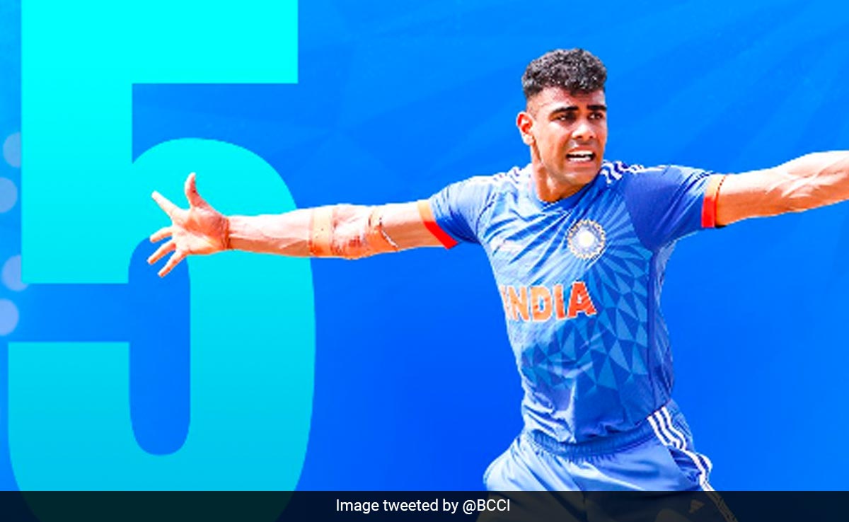 ACC Emerging Cup: 20 साल के युवा गेंदबाज़ से थर्राया पाकिस्तान ए, 5 विकेट चटका कर मचाया धमाल, IPL में धोनी ने नहीं जताया था भरोसा