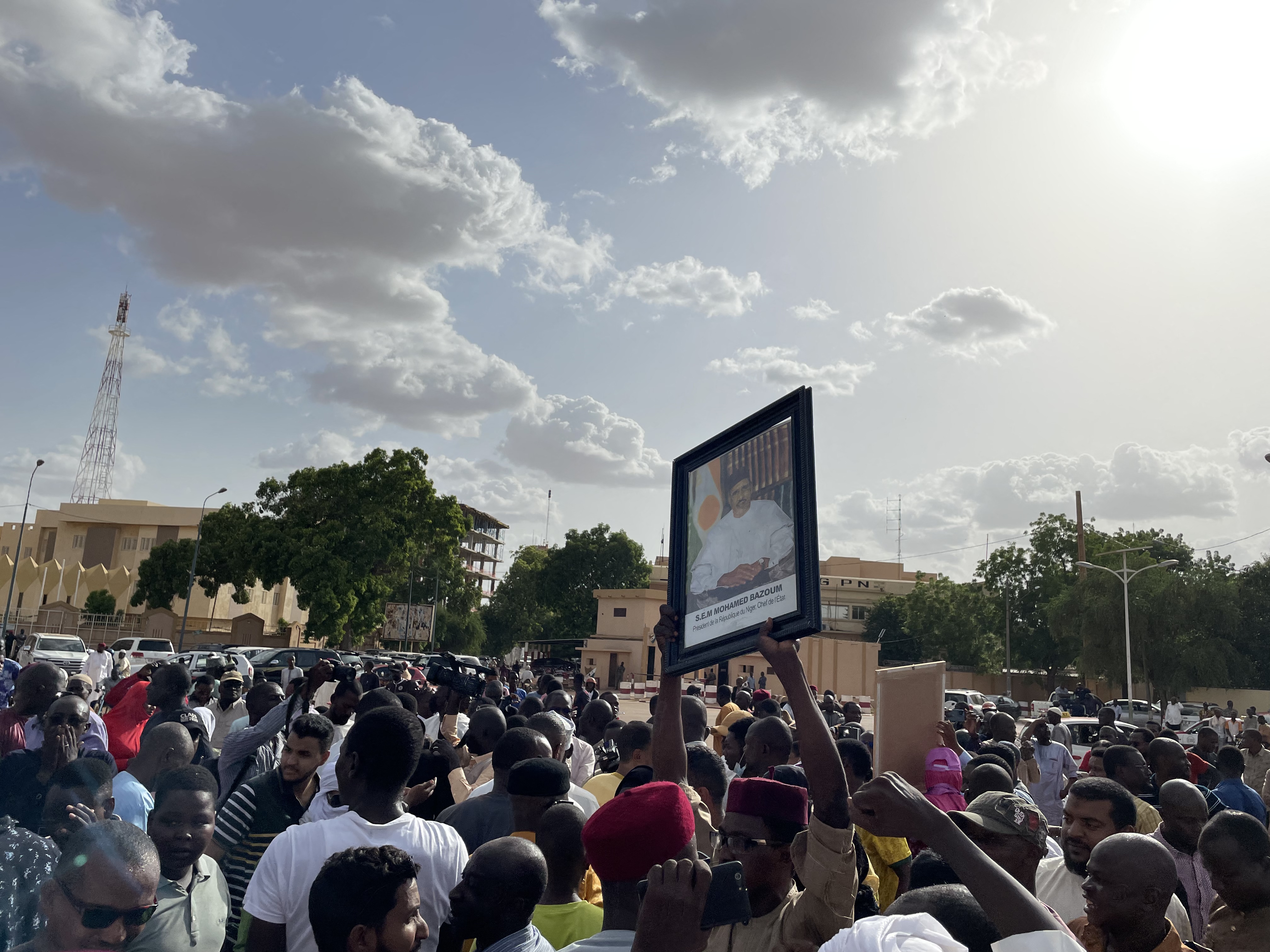 Niger Military Chief Backs Coup Leaders Amid Outcry From World Community