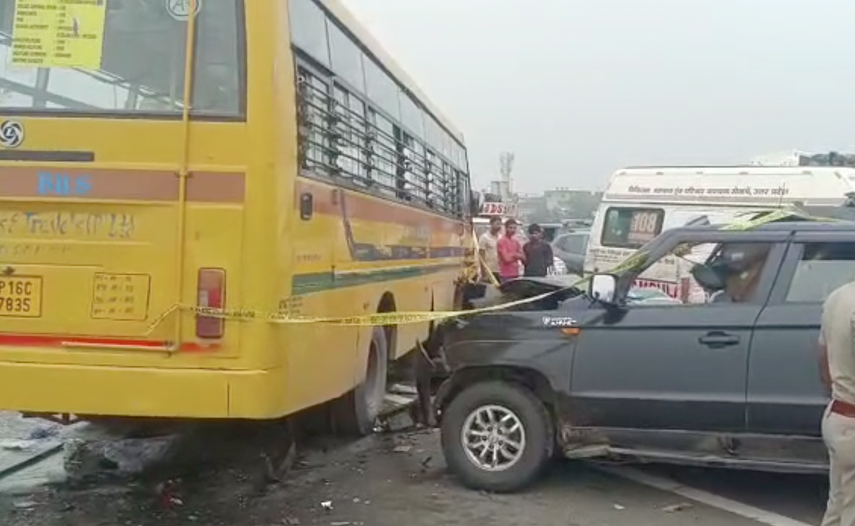 Video: School Bus Drives 9 Km On Expressway's Wrong Lane, Rams SUV; 6 Dead