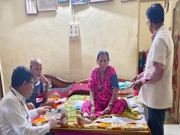 रायपुर: लोक गायिका पद्मश्री तीजन बाई की तबीयत बिगड़ी, परिजन घर पर ही करा रहे इलाज रायपुर: लोक गायिका पद्मश्री तीजन बाई की तबीयत बिगड़ी, परिजन घर पर ही करा रहे इलाज