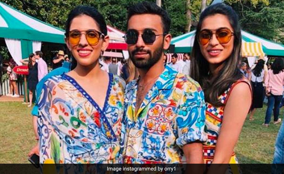 Akash Ambani's Wife Shloka Mehta Is A Print Party Summed Up In A Modest Rs 1.65 Lakh Floral Co-Ord Set