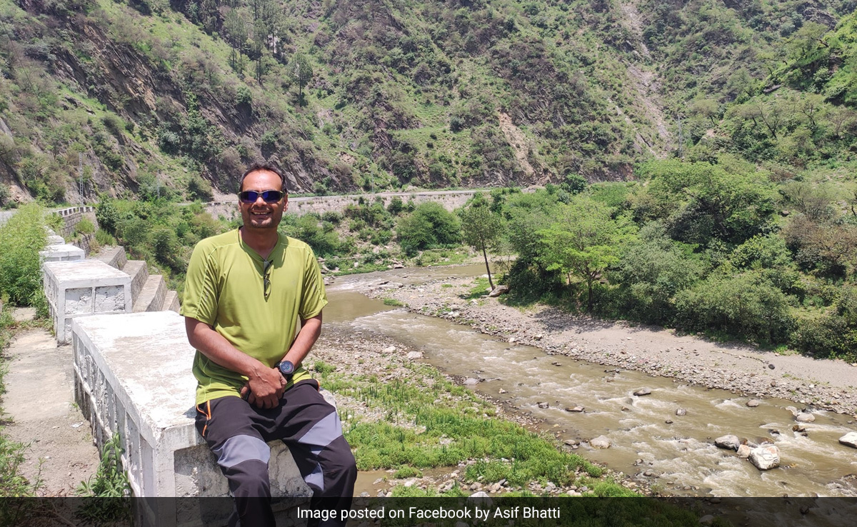 Pak Mountaineer Asif Bhatti Stranded At Nanga Parbat Due To Snow Blindness