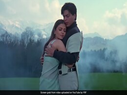 जब ऐश्वर्या राय से इस तरह शाहरुख खान ने निकाली थी दुश्मनी, निकलवा दिया था 5 फिल्मों से, फिर बाद में 'जवान' को हुआ पछतावा जब ऐश्वर्या राय से इस तरह शाहरुख खान ने निकाली थी दुश्मनी, निकलवा दिया था 5 फिल्मों से, फिर बाद में 'जवान' को हुआ पछतावा