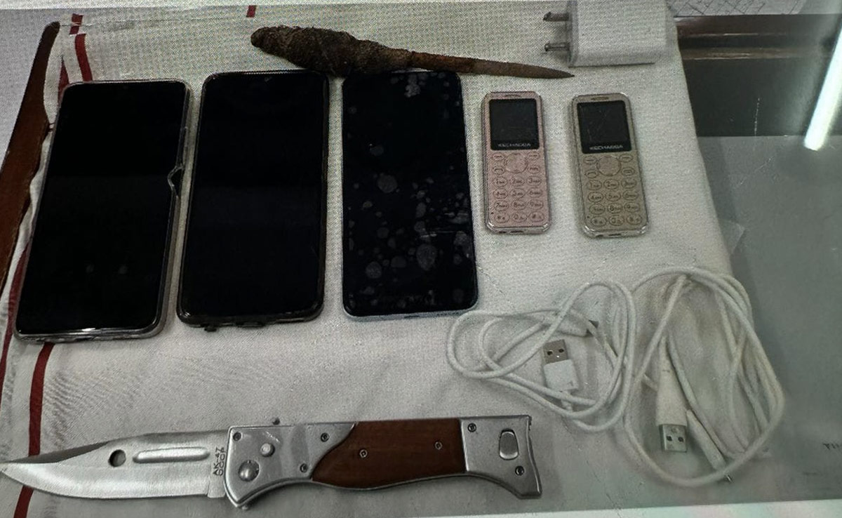 5 Mobile Phones, Accessories Recovered In Tihar Jail