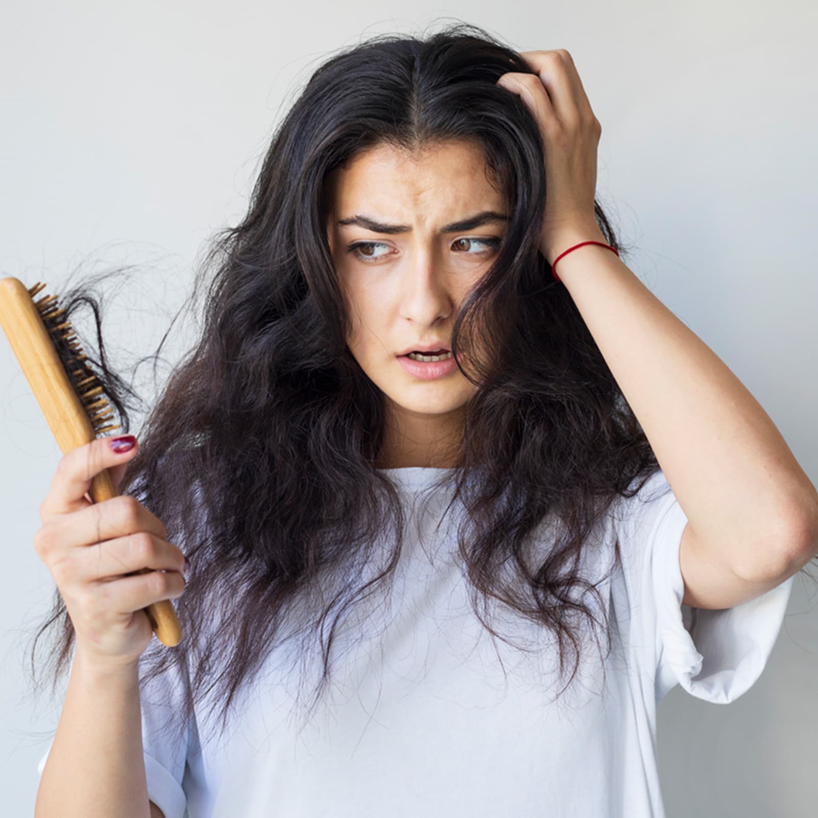 इन नैचुरल चीजों से करिए हेयर वॉश फिर देखिए कैसे पतले बाल होंगे मोटे और कमर तक लंबे