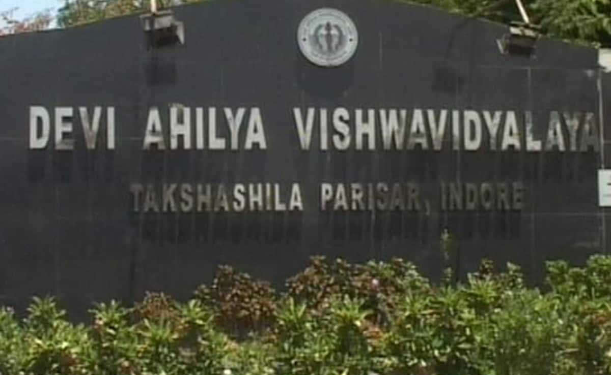 Indore University Expels Student From Hostel Over Objectionable Acts In Public