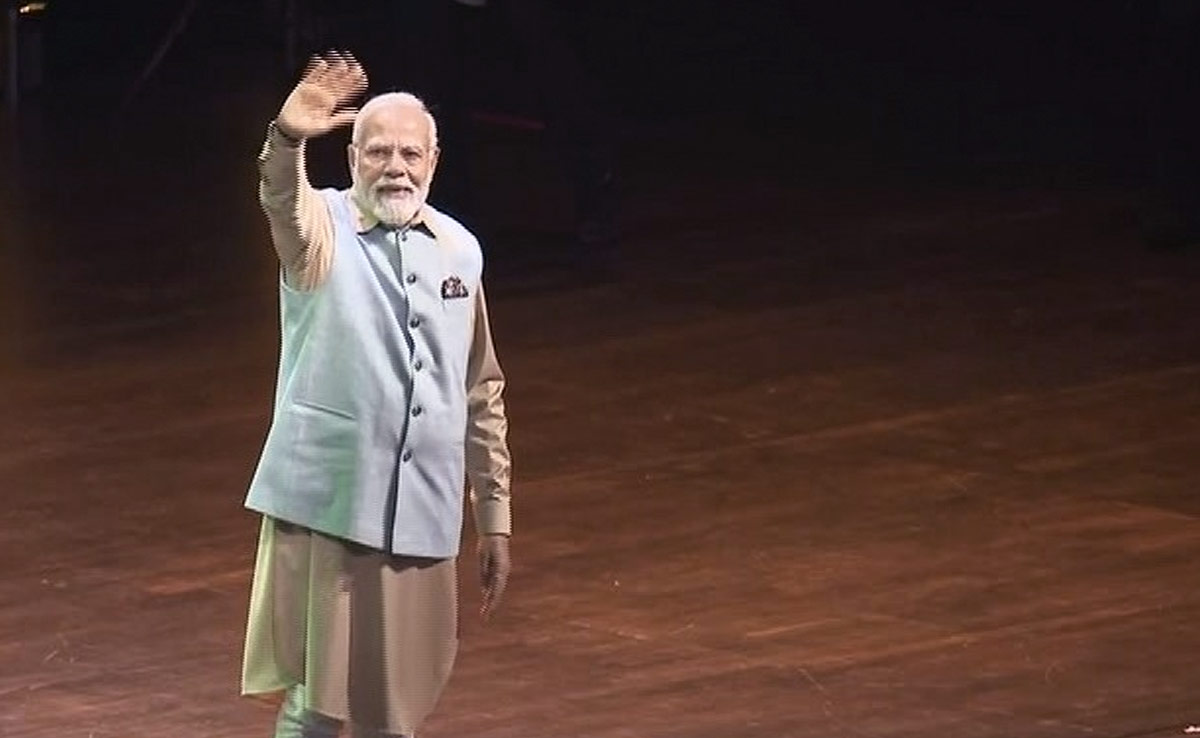 "New World Order Emerging": PM In Address To Indians In France