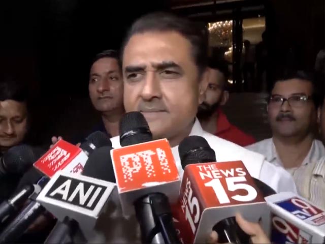 NCP विधायकों ने शरद पवार से सरकार बनाने के लिए BJP से हाथ मिलाने का आग्रह किया था: प्रफुल्ल पटेल