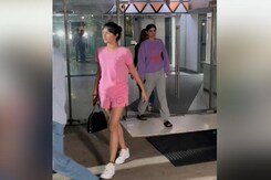 No Pics Please, Anjini Dhawan And Khushi Kapoor Navigate Rainy Mumbai No Pics Please, Anjini Dhawan And Khushi Kapoor Navigate Rainy Mumbai