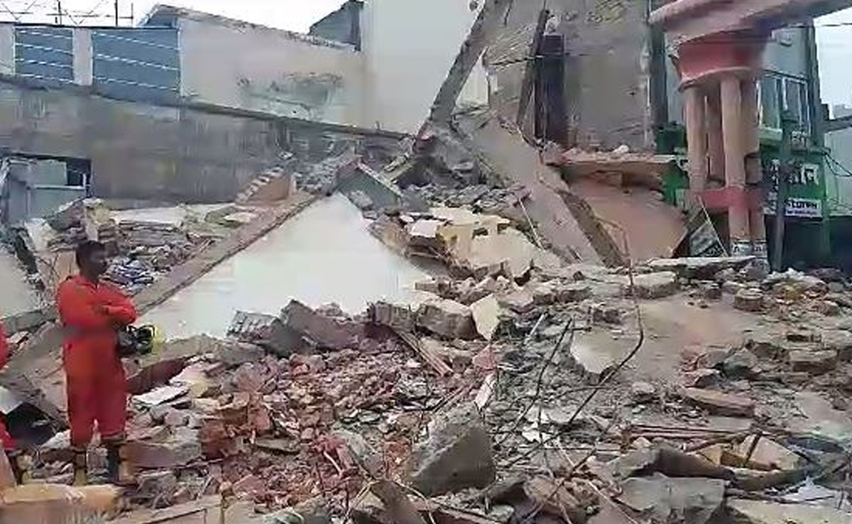 बिलासपुर में नाले की खुदाई के दौरान तीन मंजिला इमारत जमींदोज़