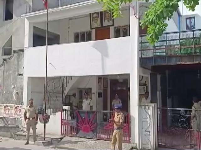 Probe Agency Raids Tamil Nadu Minister, MP Son; DMK Calls It "Vendetta"