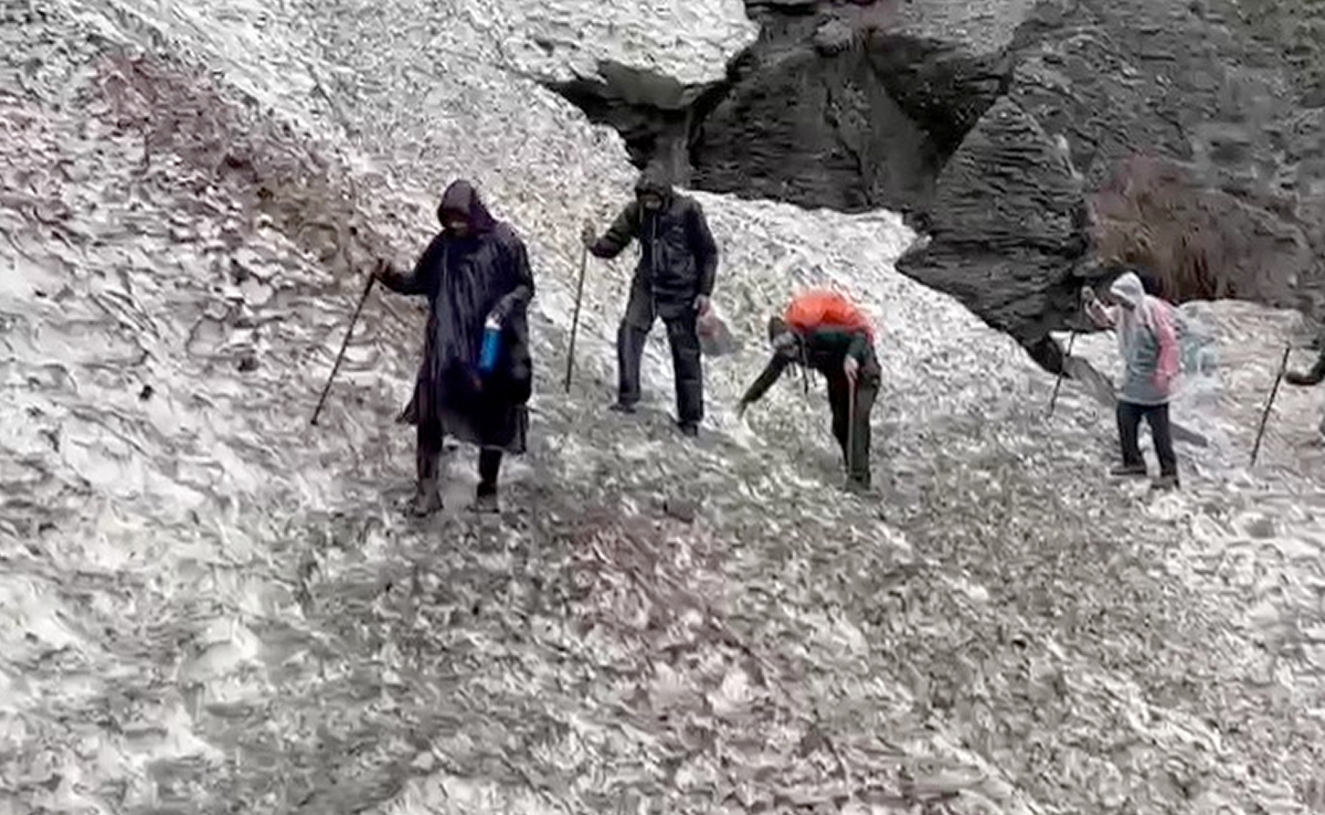 "हमने मौत का मंजर देखा...": श्रीखंड महादेव की यात्रा पर हिमाचल गए युवक ने VIDEO जारी कर बताया