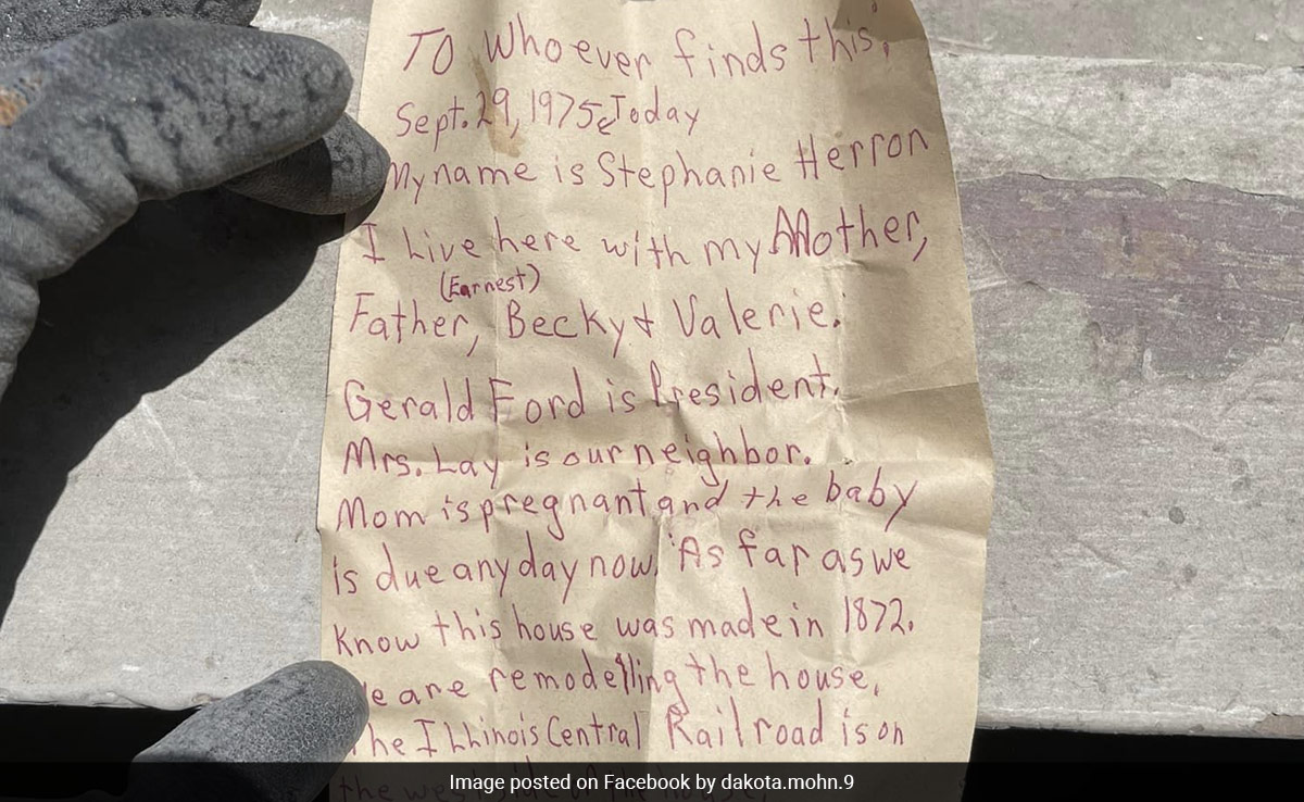 Man Finds Hidden Handwritten Note From 1975, Tracks Down Woman Who Wrote It