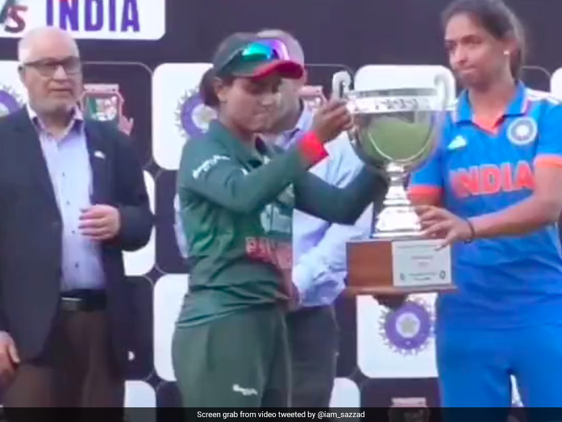 Did Harmanpreet Kaur Disrespect Bangladesh Captain With Gesture For Umpires? Smriti Mandhana Answers