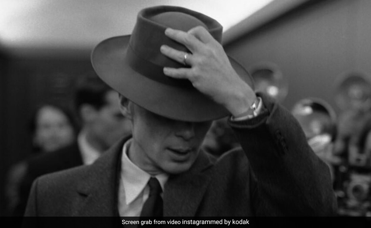 इंटिमेट सीन पर हुआ विवाद फिर भी वर्ल्डवाइड कमा डाले 6050 करोड़, अब इस ओटीटी प्लेटफॉर्म पर मचाएगी ओपेनहाइमर तहलका