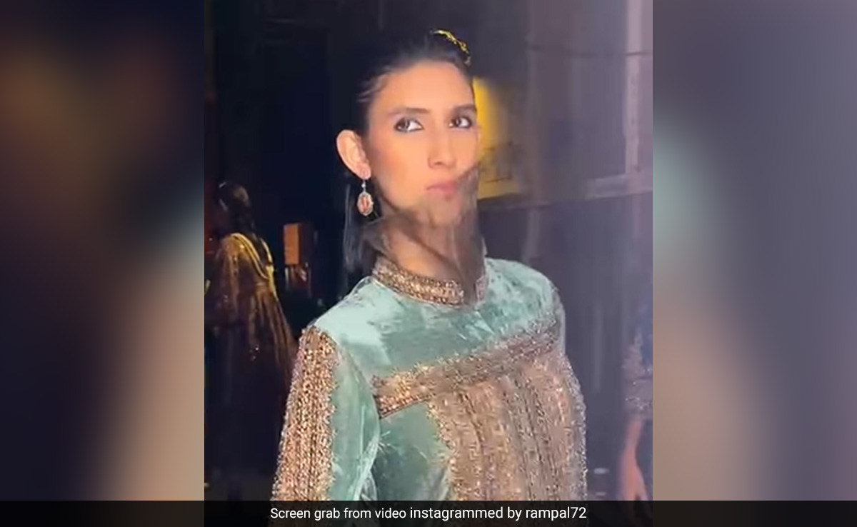 Arjun Rampal's Post For Daughter Myra On The Ramp: "Killing It On The Runway"