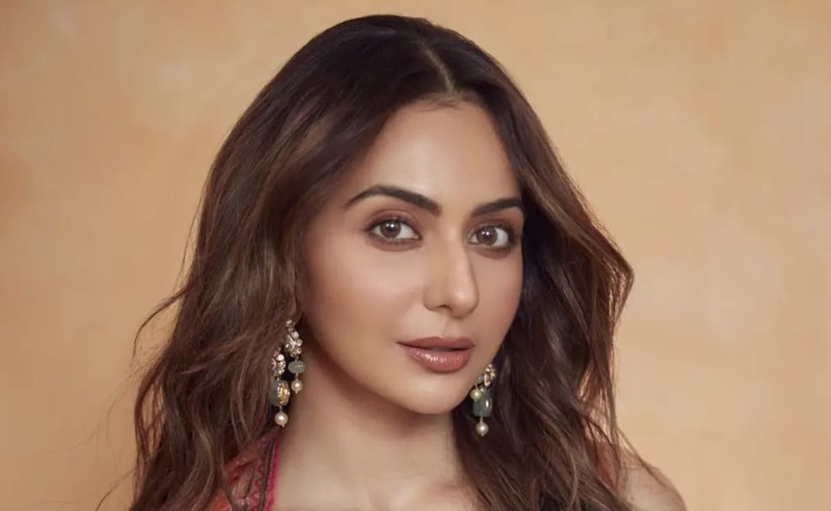 Rakul Preet Singh Shares Her Cosy Haldi Besan Doodh Moment. Here's How To Make It