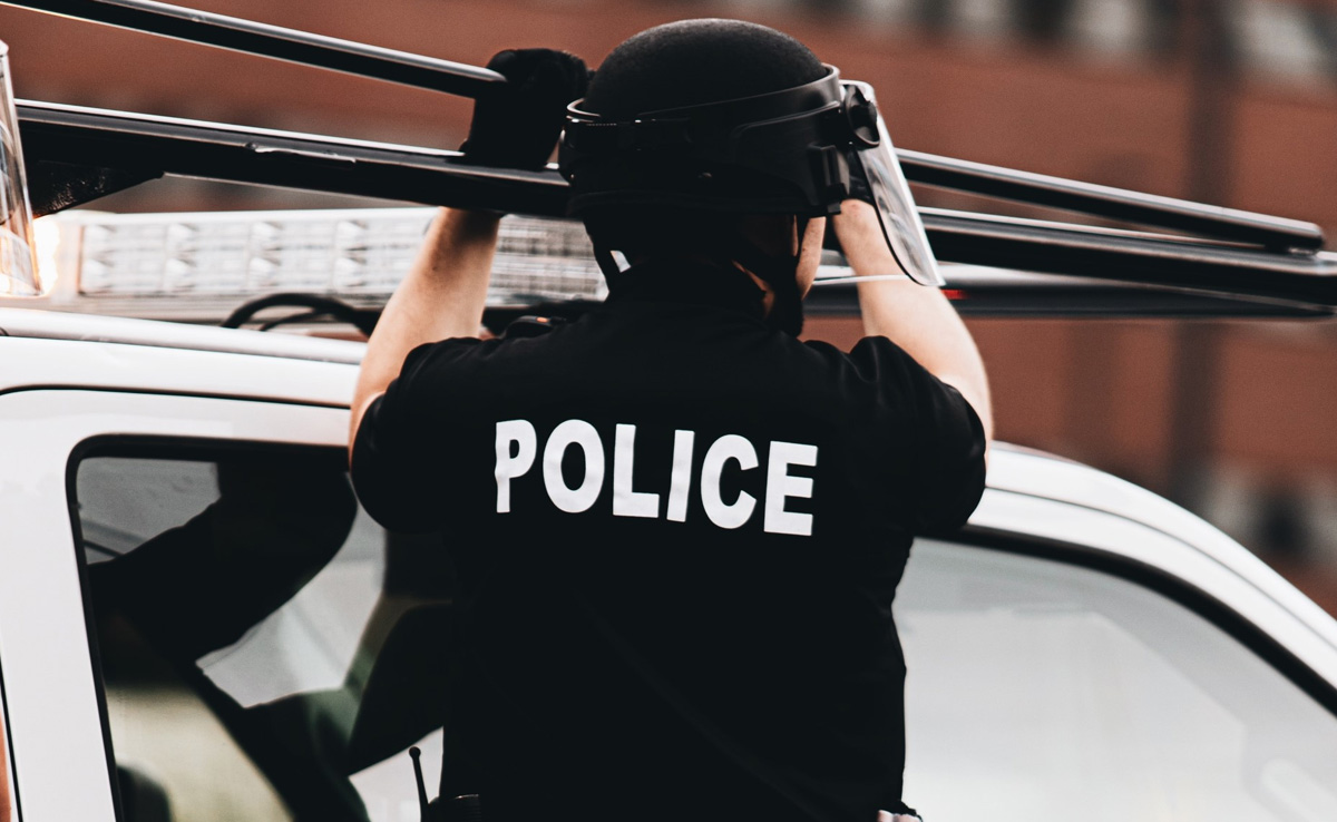 US Detains Hundreds Of South Koreans In Factory Immigration Raid