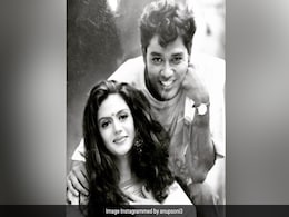 Mandira Bedi And Anup Soni In A Throwback Pic From The Sets Of <i> Shanti </i> Mandira Bedi And Anup Soni In A Throwback Pic From The Sets Of <i> Shanti </i>