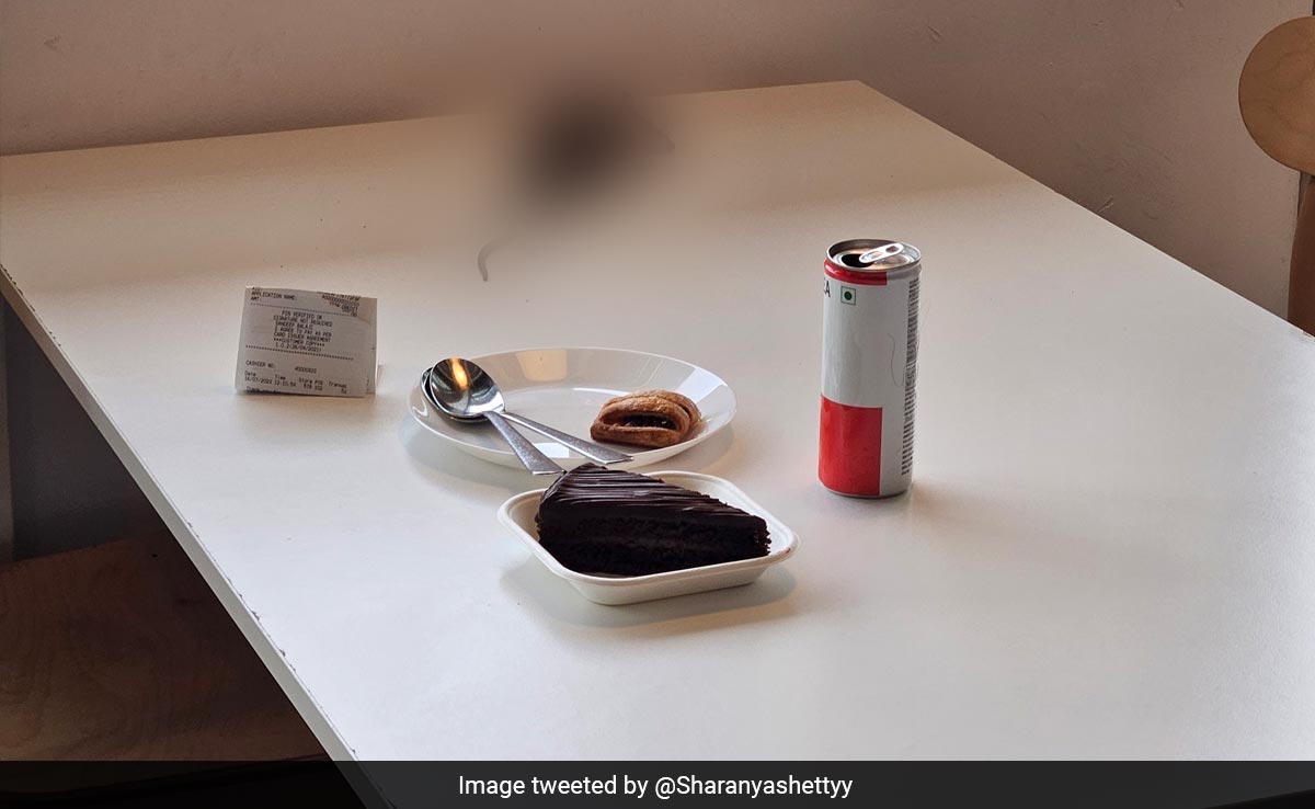 IKEA India Apologises After Dead Rat Falls On Customer's Food Court Table IKEA India Apologises After Dead Rat Falls On Customer's Food Court Table