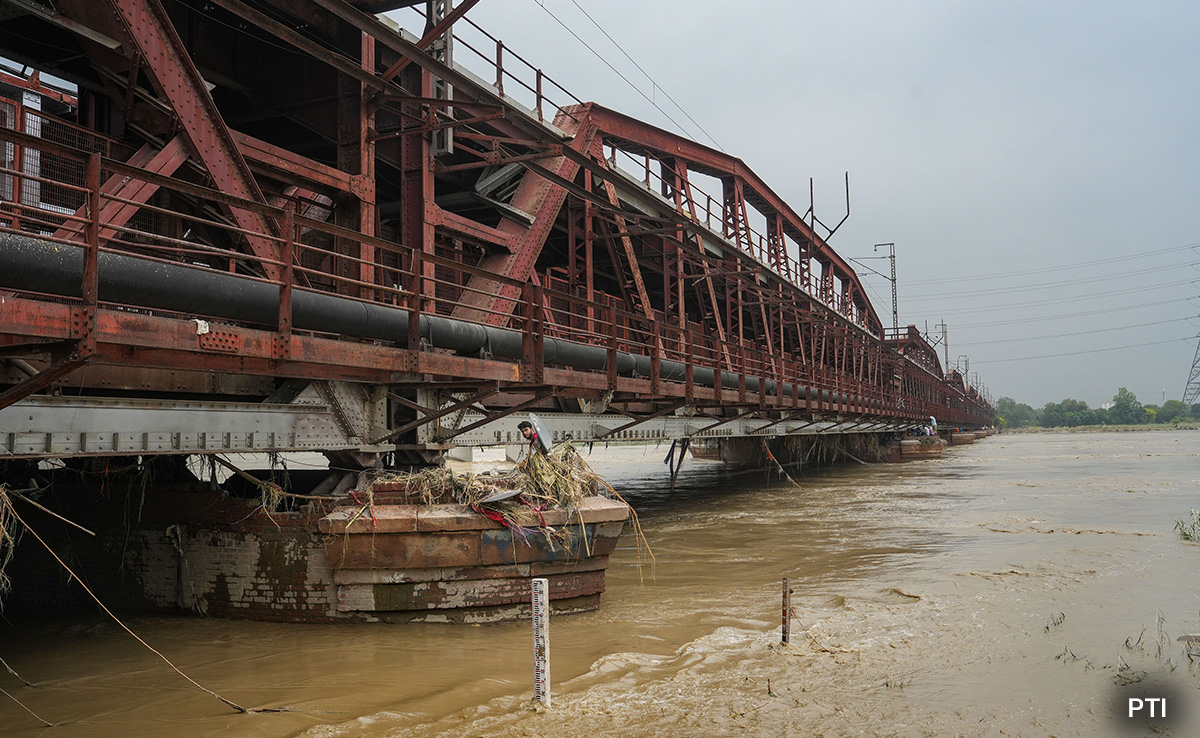 Yamuna Water Level Crosses Warning Mark In Delhi, Again