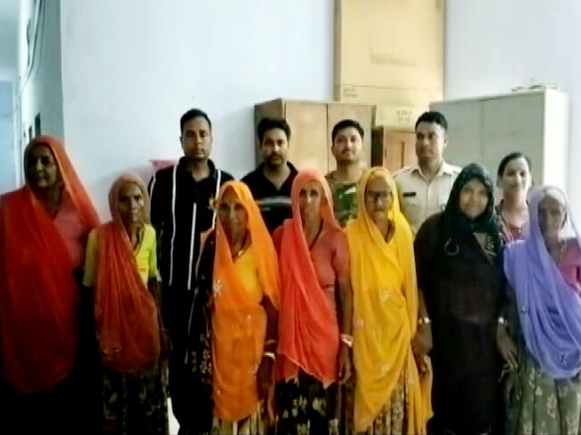 राजस्थान में लकड़ी काटने के आरोप में 53 साल बाद 7 महिलाओं की हुई गिरफ्तारी