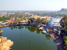 पान की खेती और ललित कला की शिक्षा के लिए जाना जाता है खैरागढ़ छुईखदान गंडई जिला पान की खेती और ललित कला की शिक्षा के लिए जाना जाता है खैरागढ़ छुईखदान गंडई जिला