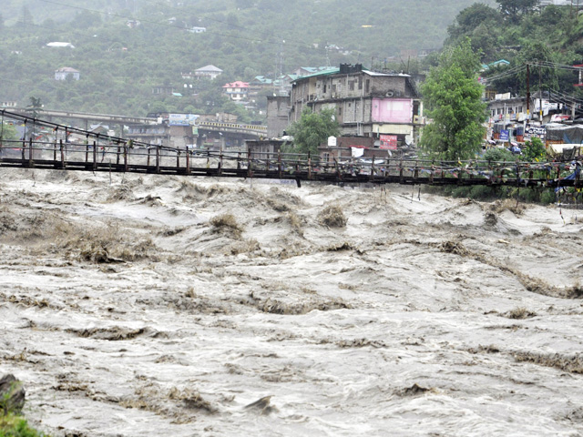 Weather Officials Issue Red And Orange Alerts In Himachal For Next 24 Hours