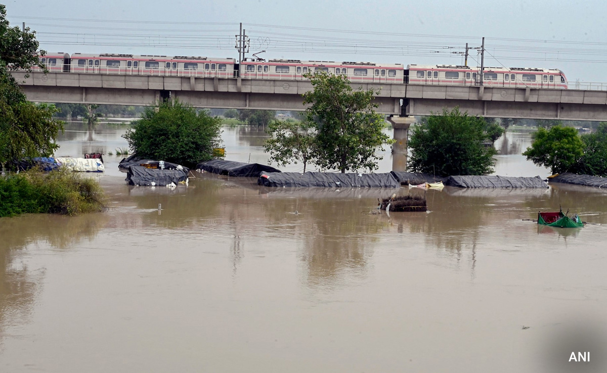 Delhi On Emergency Flood Alert: Here Are The Roads You Should Avoid