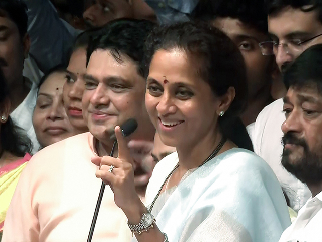 NCP में बगावत के बाद कार्यकर्ताओं के सामने सु्प्रिया सुले ने बागियों को दी चेतावनी