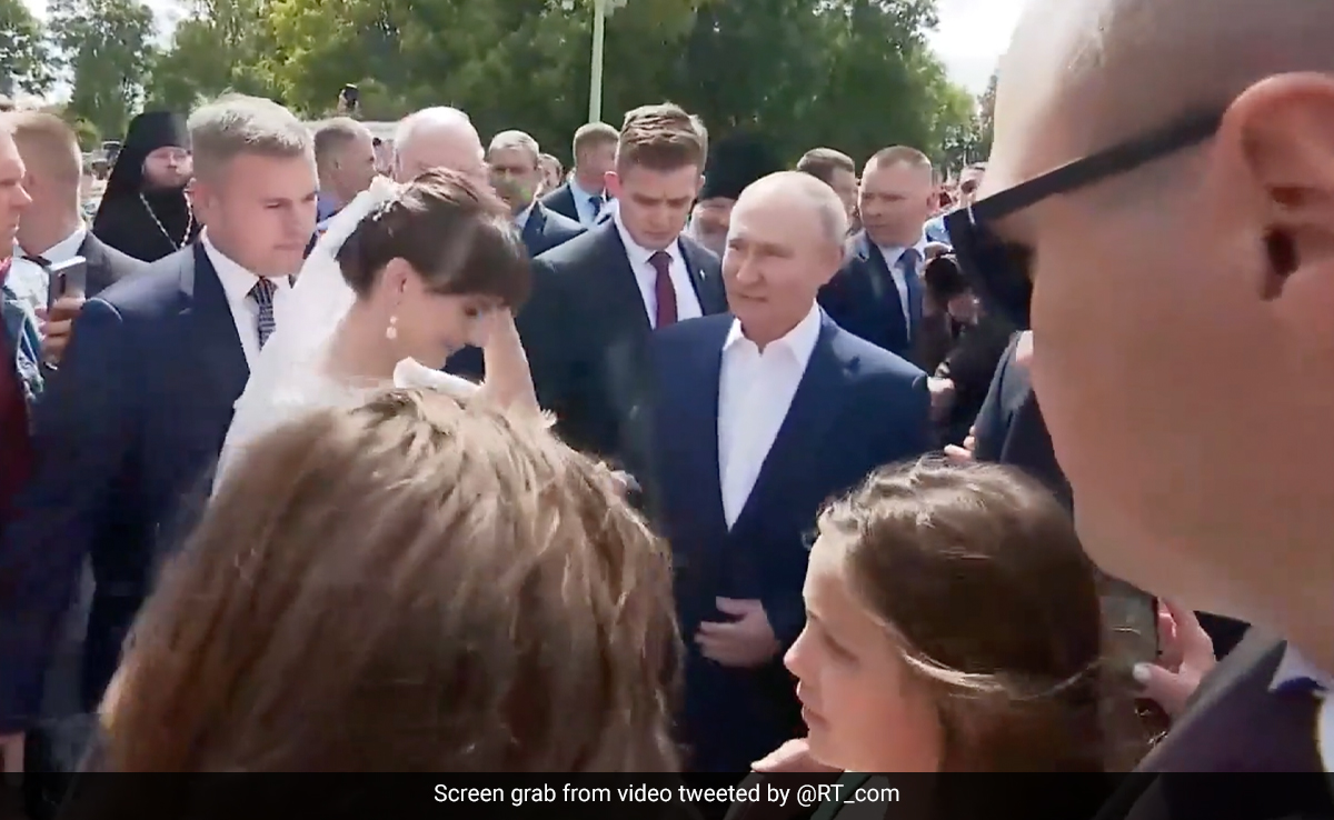 Vladimir Putin Gets Clicked With A Bride In Russia, Video Is Viral