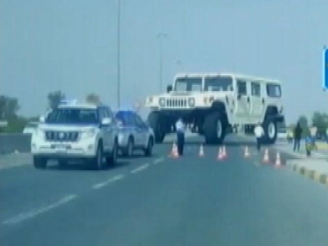 46 फीट की हमर, सोशल मीडिया पर चर्चा में आए रेनबो शेख ऑफ दुबई