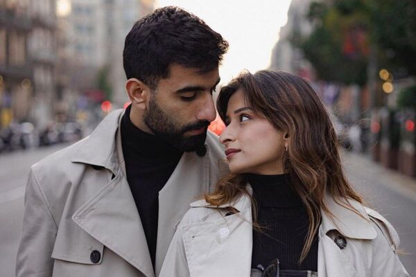 Couple Goals: Manav and Unnati Look Charismatic in Coordinated Outfits Couple Goals: Manav and Unnati Look Charismatic in Coordinated Outfits