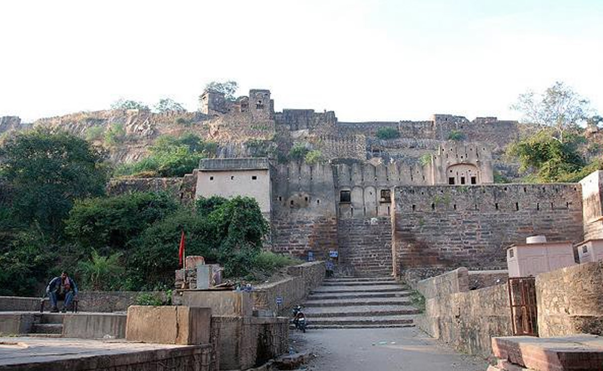 सवाई माधोपुर: ऐतिहासिक पर्यटन स्थलों को देखने के लिए खिंचे चले आते हैं यहां पर्यटक