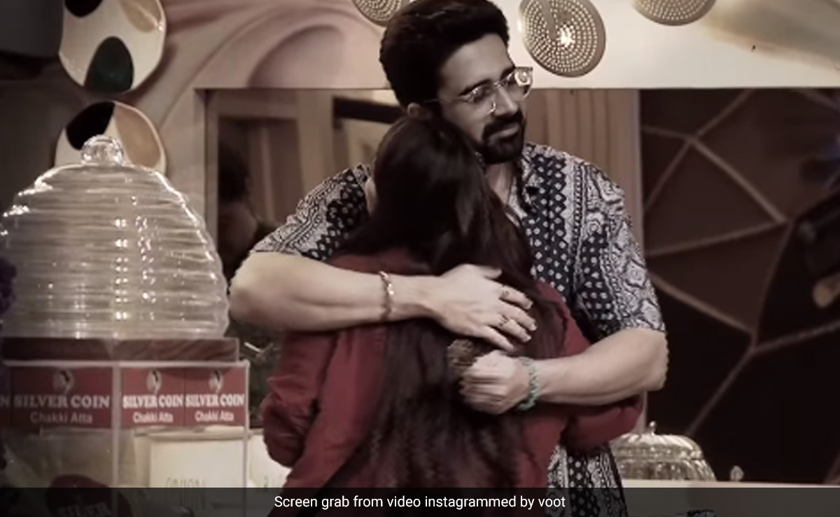 <i>Bigg Boss OTT 2</i>: Falaq Naazz Tells Avinash Sachdev She Is "Not In The Dating Zone"