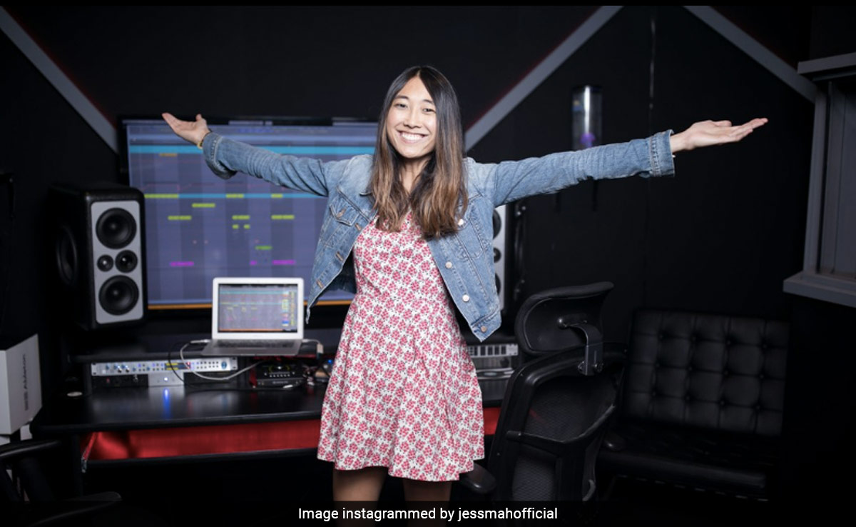 US Entrepreneur Who Flies Jet, Drives Exotic Cars Says She Is "Struggling". Read Her Story