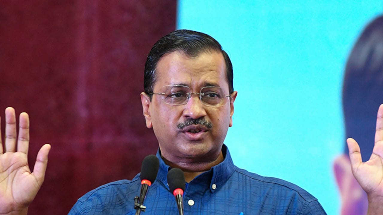 एथेनॉल से पेट्रोल बना रहे थे, अब देश में चीनी की कमी हो गई... केजरीवाल का केंद्र सरकार पर निशाना