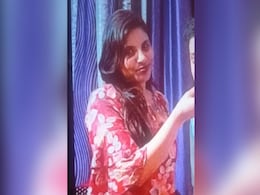 सीमा हैदर की तर्ज पर पाकिस्तान पहुंची भारत की अंजू, पति को फोन कर कहा- 'सहेली' से मिलने आई हूं लाहौर सीमा हैदर की तर्ज पर पाकिस्तान पहुंची भारत की अंजू, पति को फोन कर कहा- 'सहेली' से मिलने आई हूं लाहौर