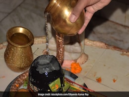 Sawan Somwar: आज है सावन का दूसरा सोमवार, इस पूजा विधि से कर सकते हैं भगवान शिव का पूजन Sawan Somwar: आज है सावन का दूसरा सोमवार, इस पूजा विधि से कर सकते हैं भगवान शिव का पूजन