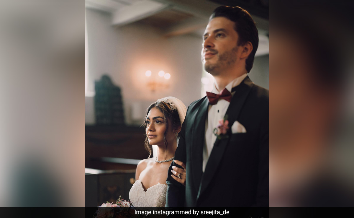 Bigg Boss कंटेस्टेंट रहीं श्रीजिता डे ने बॉयफ्रेंड माइकल से की शादी, फोटोज वायरल