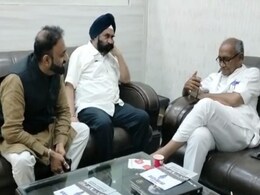 जबलपुर: हरेंद्र सिंह बब्बू की दिग्विजय से मुलाकात, क्या कांग्रेस में जाएंगे बीजेपी के पूर्व विधायक?  जबलपुर: हरेंद्र सिंह बब्बू की दिग्विजय से मुलाकात, क्या कांग्रेस में जाएंगे बीजेपी के पूर्व विधायक?