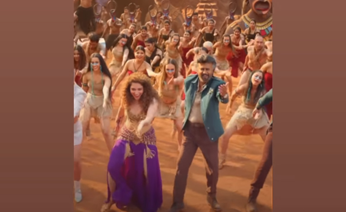 Tamannaah's New Song <i>Kaavaalaa</i> Reviewed By Vijay Varma: "Cinema God And Goddess"