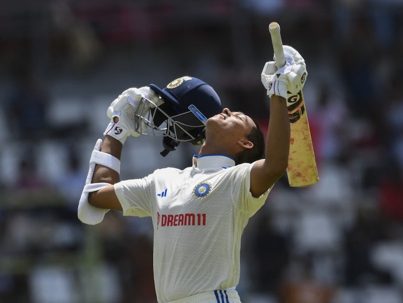 "Called Around 4:30 AM": Yashasvi Jaiswal's Dad Reveals Emotional Chat With Son After Debut Test Ton