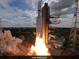 चंद्रयान-3 के सफलतापूर्वक लॉन्च से गर्व महसूस कर रहा देश, खुशी सेलिब्रेट करने के लिए शेयर किए बेस्ट मीम्स चंद्रयान-3 के सफलतापूर्वक लॉन्च से गर्व महसूस कर रहा देश, खुशी सेलिब्रेट करने के लिए शेयर किए बेस्ट मीम्स