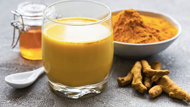 Turmeric helps reduce gut inflammation and supports the growth of beneficial gut bacteria