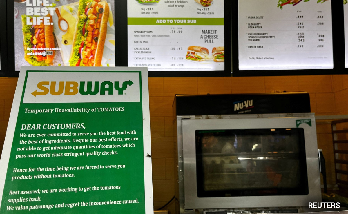 Subway Outlets Begin Dropping Tomatoes, Cite Poor Quality Amid Price Hike
