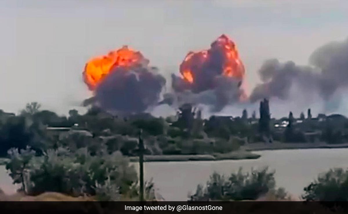 Over 2,000 Civilians Evacuated Over Crimea Military Base Fire