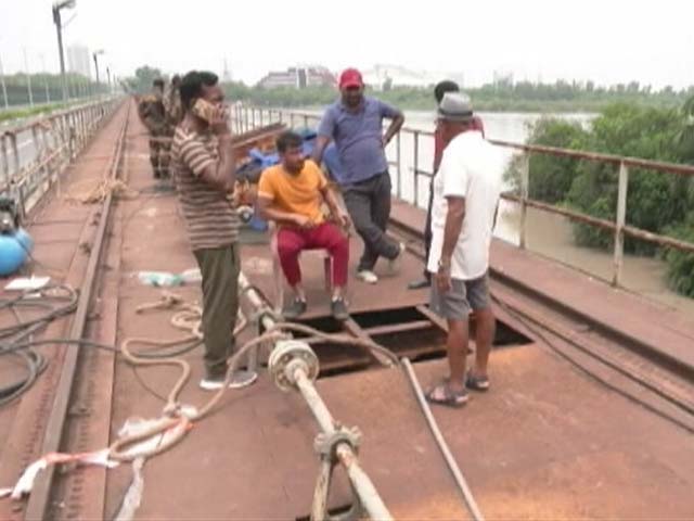 Race To Open Jammed Flood Gates As Yamuna Overflows