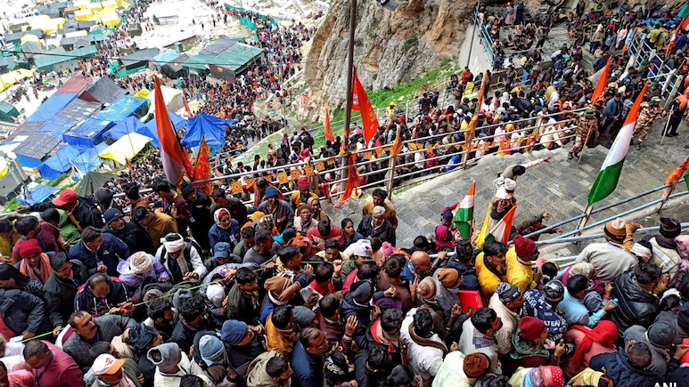 Amarnath Yatra Resumes After Day-Long Suspension