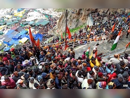 जम्मू-कश्मीर से आर्टिकल 370 हटने के 5 साल पूरे, अमरनाथ यात्रा 1 दिन के लिए रोकी गई जम्मू-कश्मीर से आर्टिकल 370 हटने के 5 साल पूरे, अमरनाथ यात्रा 1 दिन के लिए रोकी गई